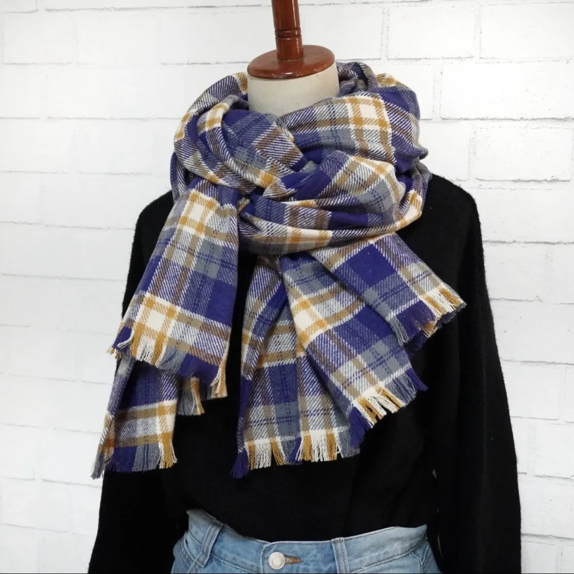 この優しい紫のショールの生地が無くなってしまった😭厚手で柔ら...