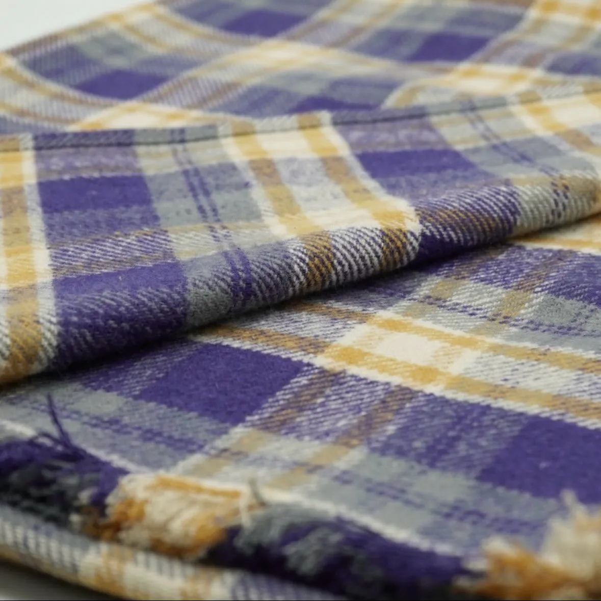 この優しい紫のショールの生地が無くなってしまった😭厚手で柔ら...